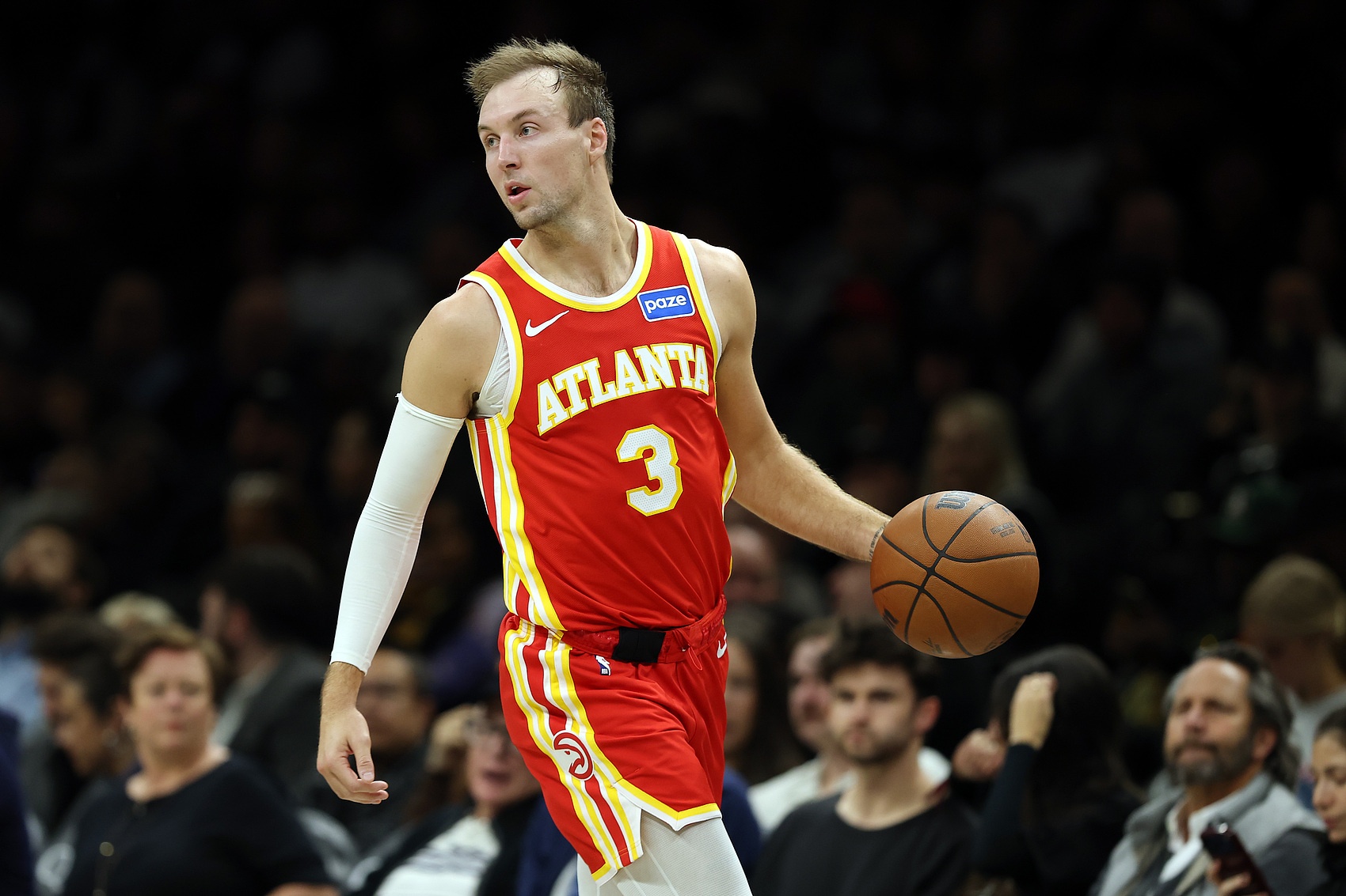 杏彩体育平台-3分球命中率49.7%！湖人引入神射肯纳德 到期合同兼顾眼下和未来